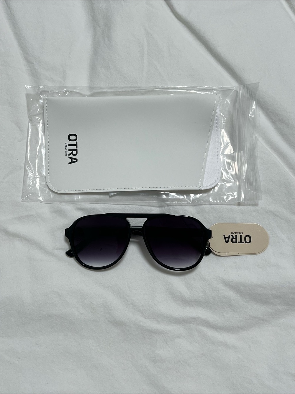 OTRA Stevie Black/Smoke Sunglasses